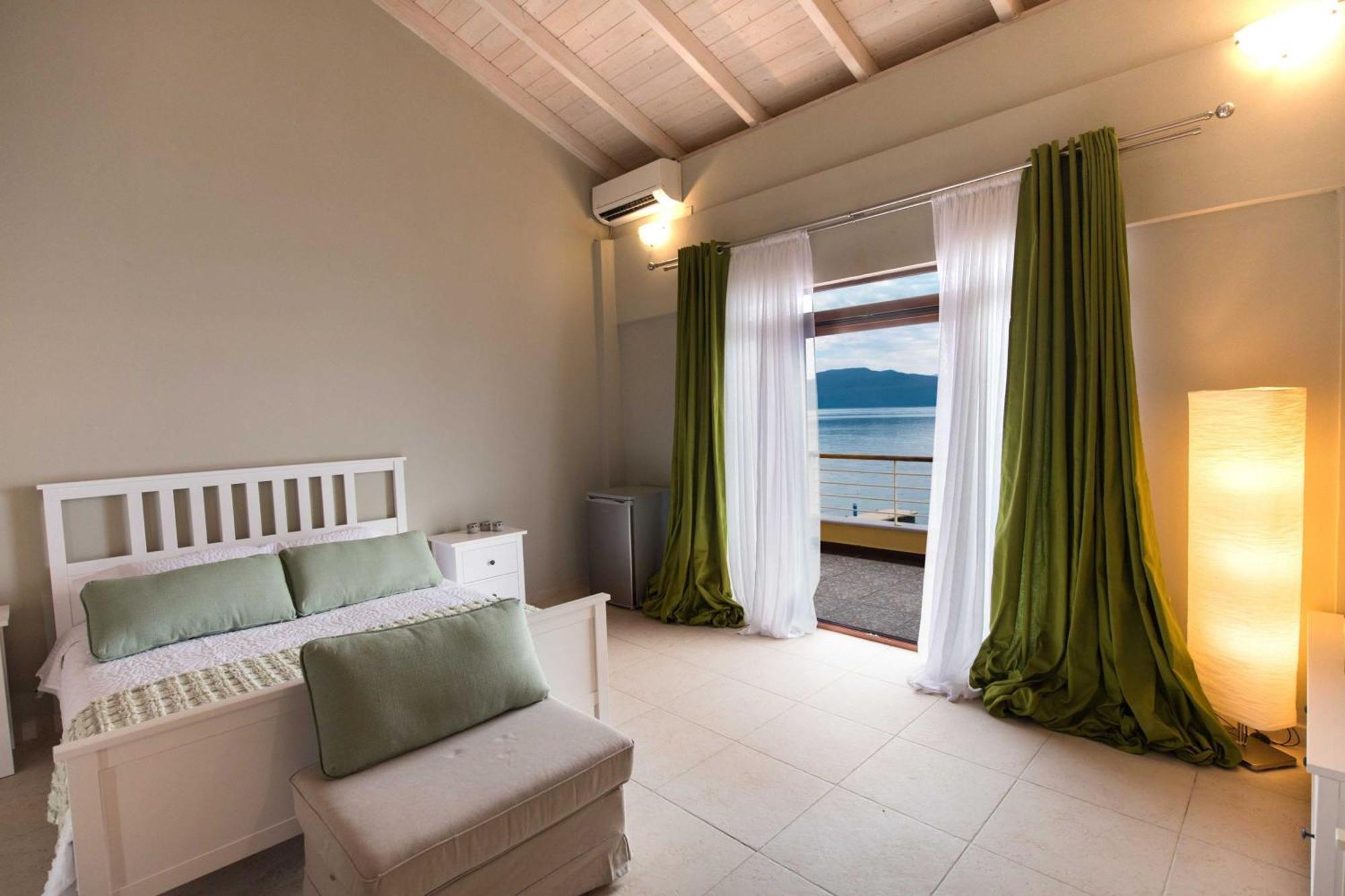 ניקיאנה Nv Suites - Sea Front Av Properties מראה חיצוני תמונה
